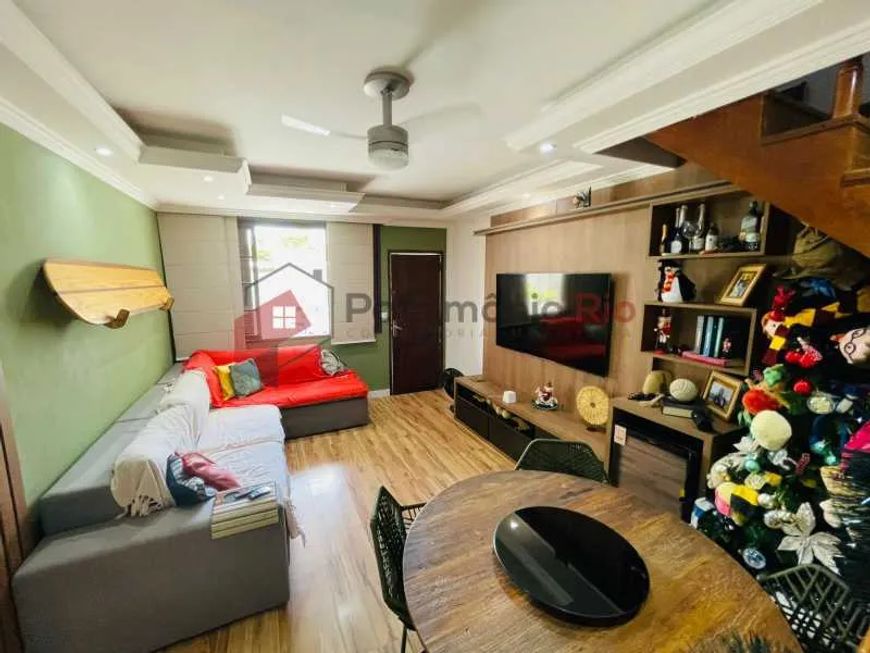 Casa com 4 quartos, vaga e piscina na Vila da Penha