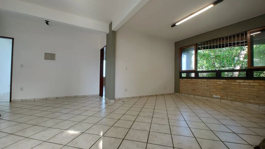 Alugue Espaço Comercial com Vista Maravilhosa na orla da praia de Ponta Negra!
