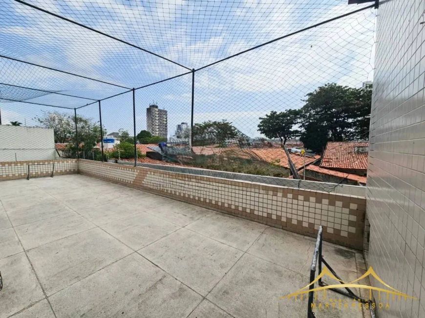 Apto em Lagoa Nova Próximo ao Cei Romualdo com 3 Suites, 164m², Andar Baixo