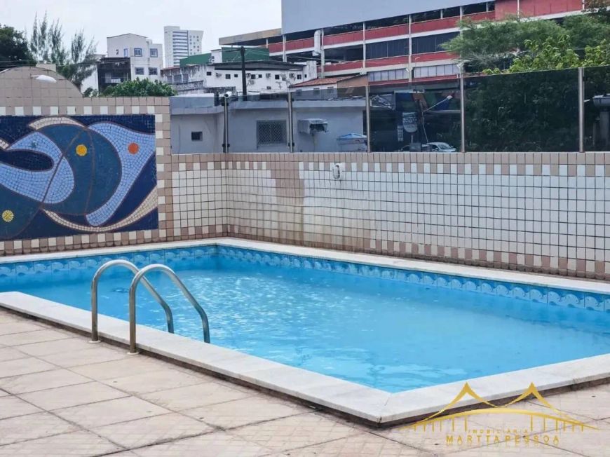 Apto em Lagoa Nova Próximo ao Cei Romualdo com 3 Suites, 164m², Andar Baixo
