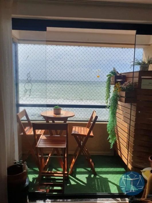 EXCELENTE APARTAMENTO EM AREIA PRETA