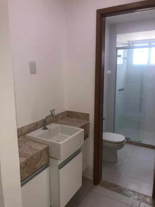 Lindo apartamento em Lagoa Nova com 3 quartos, 2 suítes, Condomínio Príncipe de Gales