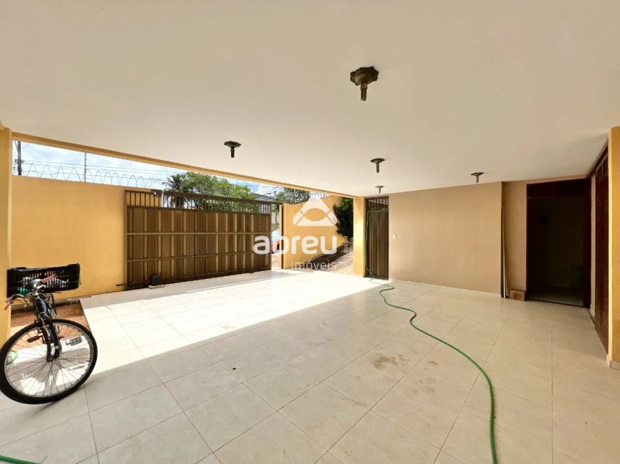 Aluga-se casa comercial em Capim Macio