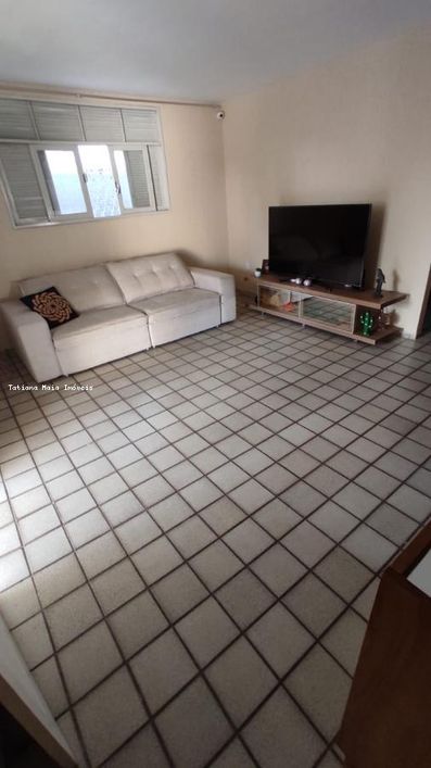 Casa para Venda em Natal, Lagoa Nova, 4 dormitórios, 1 suíte, 3 banheiros, 2 vagas