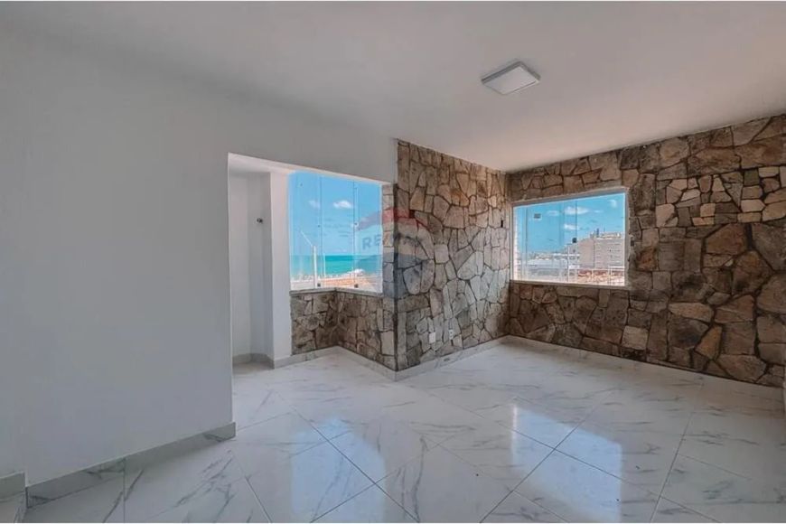 Apartamento para venda no Edifício Saint Michel na Praia do Meio, 110m², 3/4.