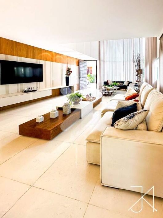Casa à venda em Ponta Negra (Natal/RN) | Condomínio Vila dos Lagos | 4/4 sendo 3 suítes - 400m²