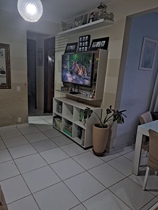 Apartamento com 3/4 com 84m² por apenas R$ 175.000 na Praia do Meio