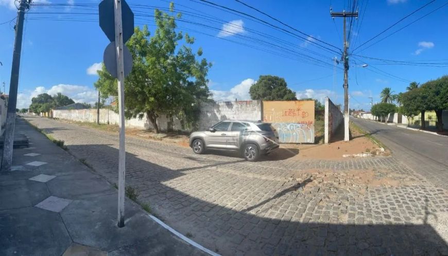 Terreno à venda, 2.400 m² por R$ 720.000 - Nossa Senhora da Apresentação - Natal/RN