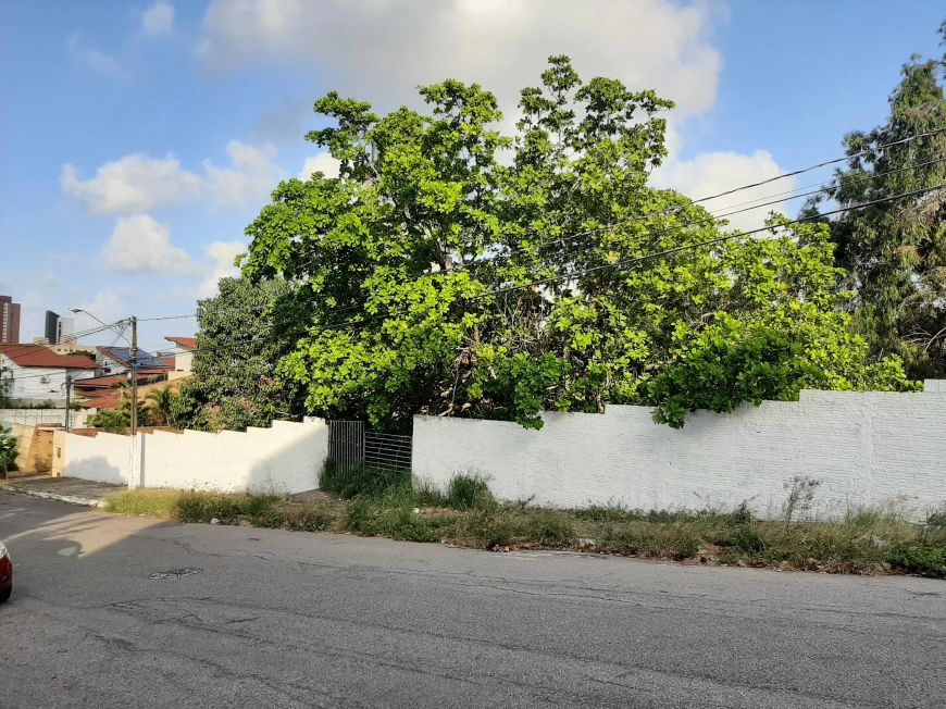 Venda de ótimo terreno para casas ou comercial 2.000 mts (40x50) – Capim Macio – Natal/RN