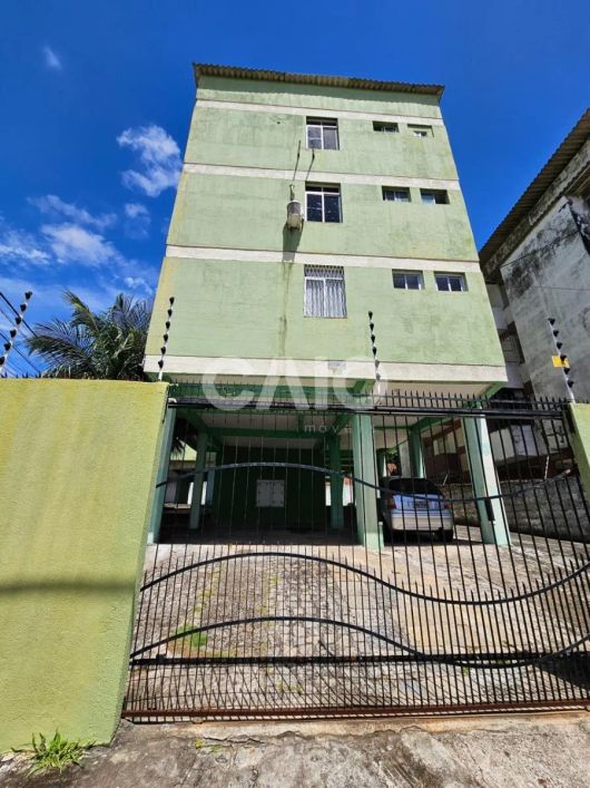 Apartamento no edifício Pitangui