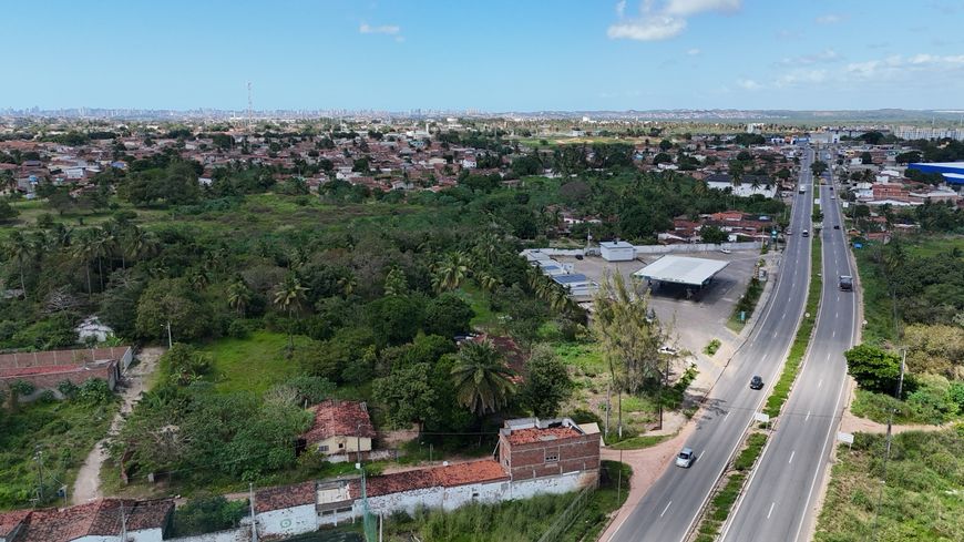 Terreno com 10.000 m2, BR 101, Zona Norte