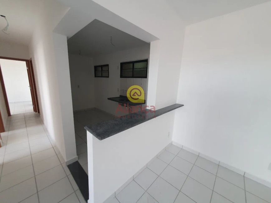 Apartamento 03 quartos sendo 01 suíte.