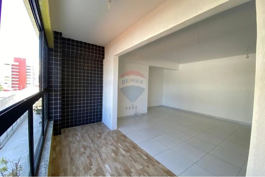 Apartamento para venda no RESIDENCIAL MARIA EMILIANA MELLO, possui 92M² com 3/4 em Lagoa Nova
