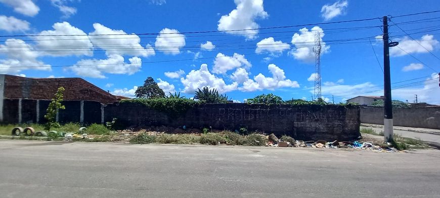 Terreno de esquina com 1.065 m² na Zona Norte - Natal/RN