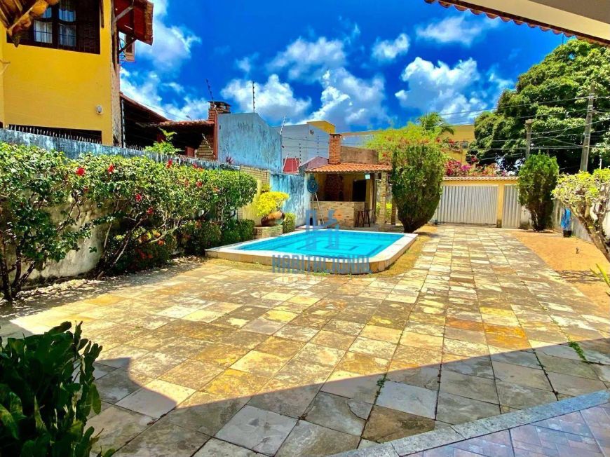 Casa com 4 dormitórios à venda, 176 m² por R$ 670.000,00 - Capim Macio - Natal/RN