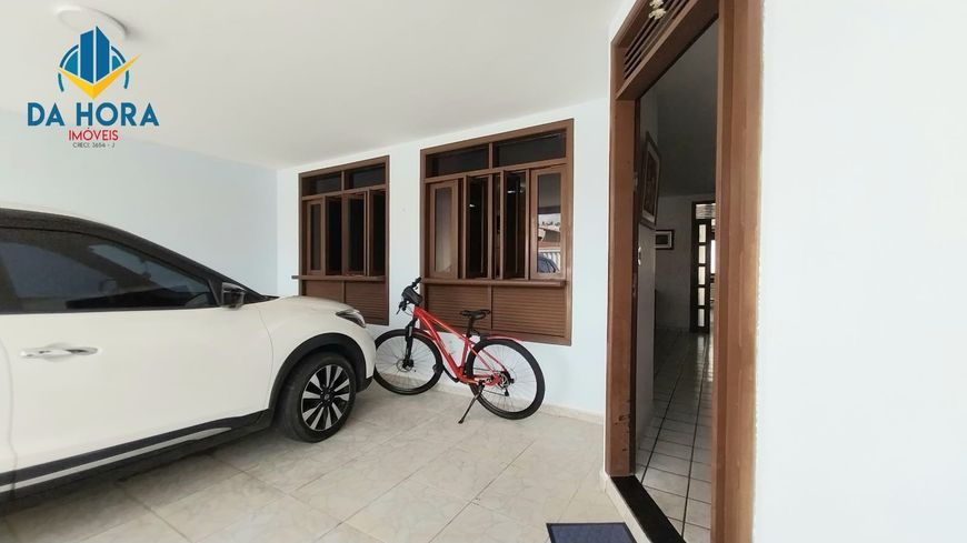 VENDE-SE EXCELENTE RESIDÊNCIA NO BAIRRO DE CAPIM MACIO, SUPER BEM LOCALIZADA.