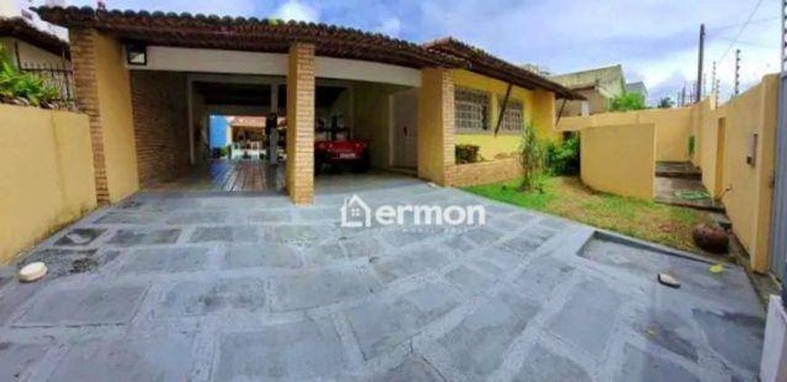 Casa com 3 dormitórios à venda, 275 m² por R$ 750.000,00 - Lagoa Nova - Natal/RN