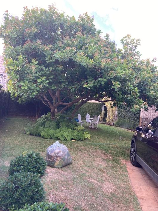 Casa para venda com 390 m2 em Capim Macio