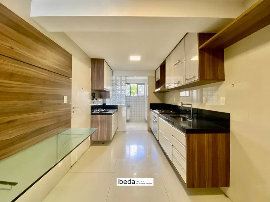 Apartamento com 3 quartos à venda em Natal