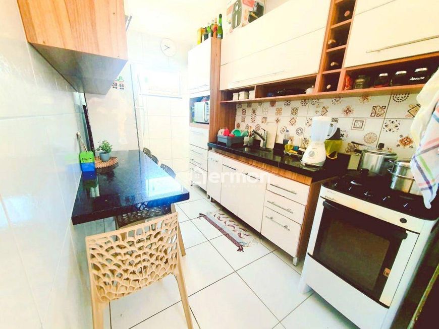 Apartamento com 3 dormitórios à venda por R$ 270.000,00 - Nova Descoberta - Natal/RN