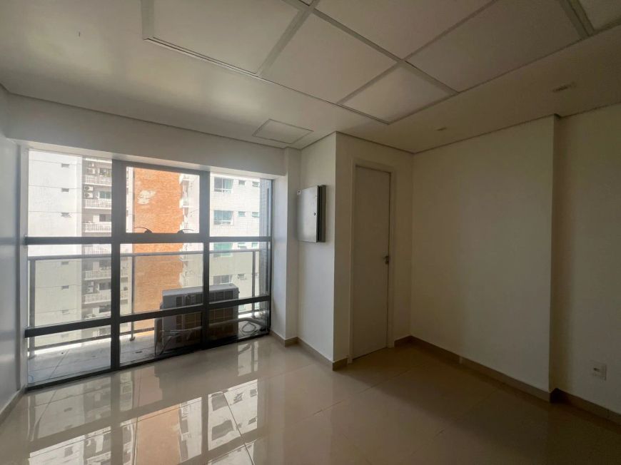ALUGO Belíssima Sala Comercial no MANHATTAN BUSINESS com 34 m² em Natal/RN.
