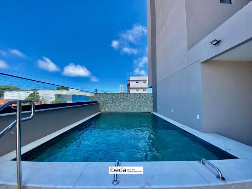 Apartamento com 2 quartos à venda em Natal