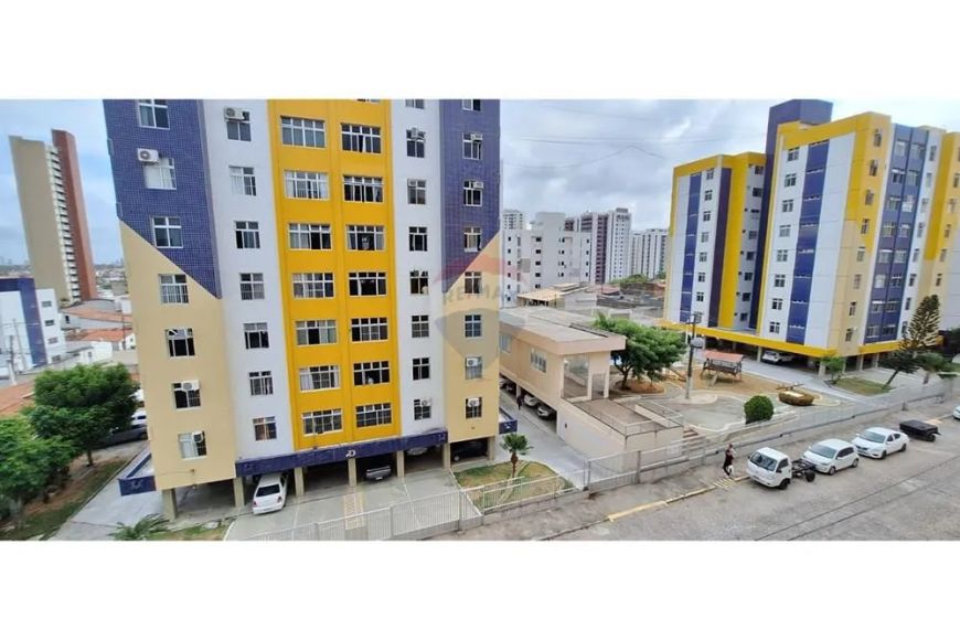 Vendo Esse Encantador Apê na Lagoa Nova com 3 Quartos sendo 1 suíte" no condomínio Residencial Parqu