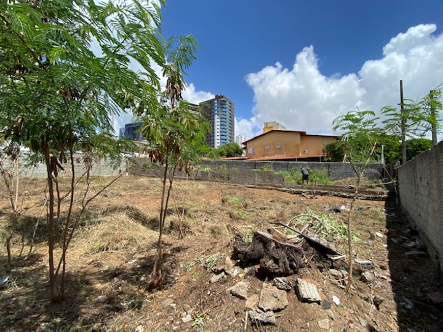 Terreno bem localizado no conjunto Alagamar em Ponta Negra