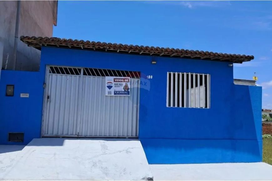 CASA COM GARAGEM AMPLA E DOIS QUARTOS EM UMA ÓTIMA LOCALIZAÇÃO NO BAIRRO POTENGI