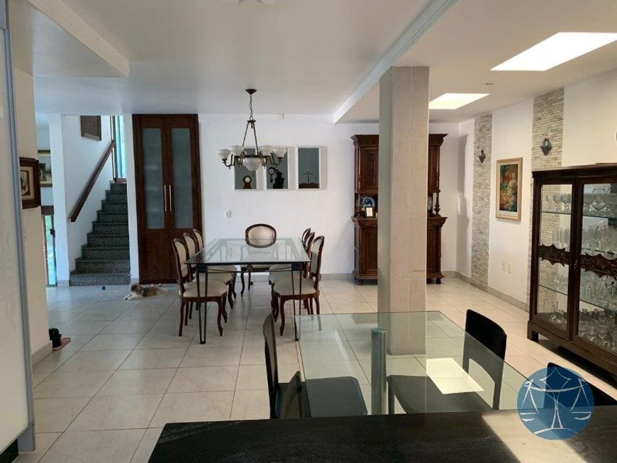 CASA EM LAGOA NOVA