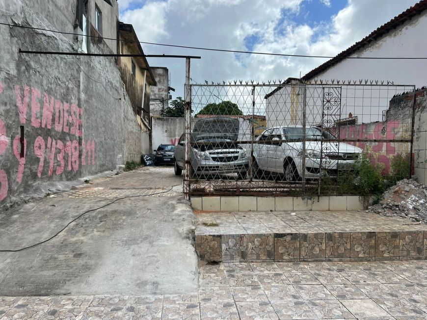 Oportunidade Única! Terreno no Bairro do Alecrim com 155m² em Natal, RN