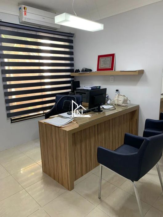 Prédio Comercial em Capim Macio - perto da Av. Roberto Freire