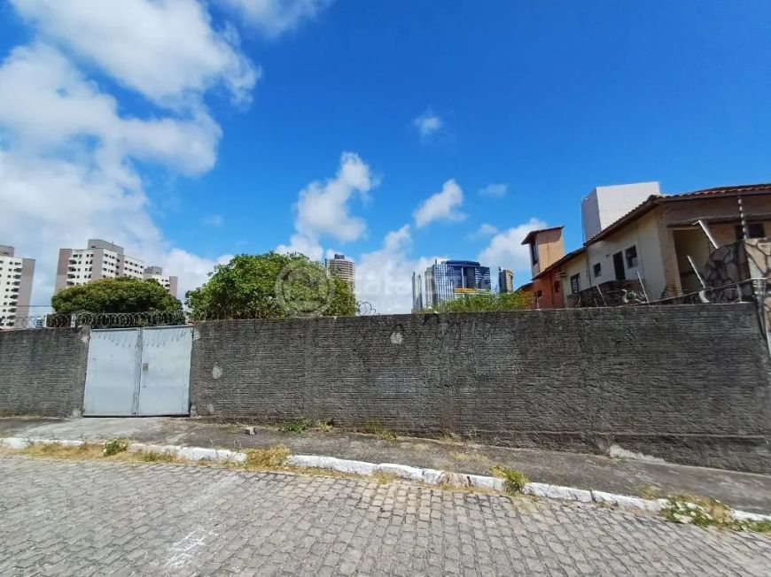 Terreno em Ponta Negra.