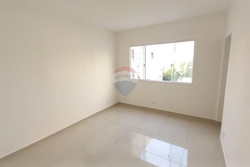 Apartamento à venda com 50m², quarto, sala, cozinha e banheiro