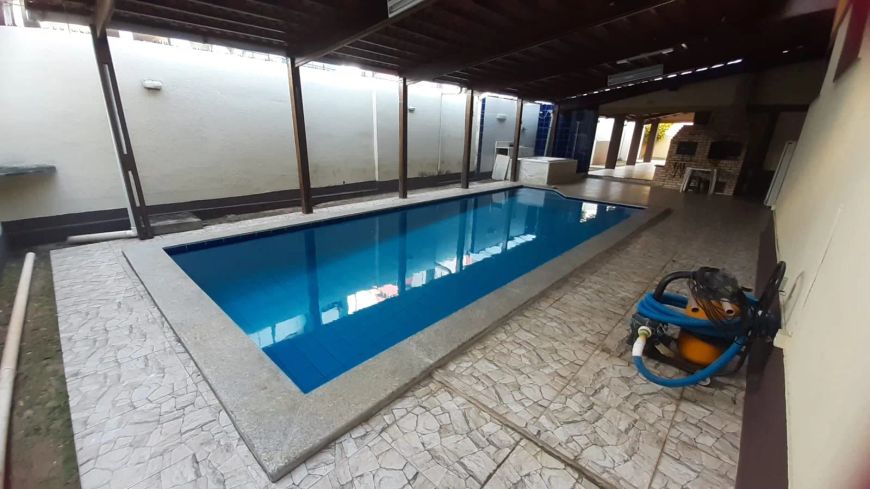 JB CASA EM CAPIM MACIO COM 3 QUARTOS