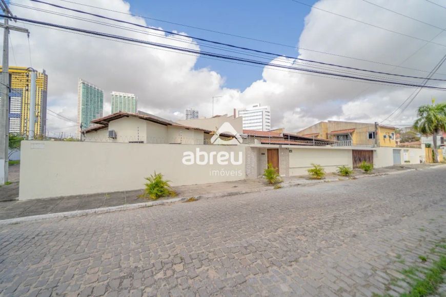 Casa em Ponta Negra.