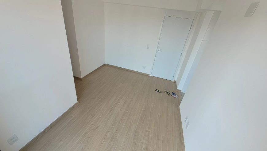 Imóvel para venda possui 55 metros quadrados com 2 quartos em Todos os Santos - Rio de Janeiro - RJ