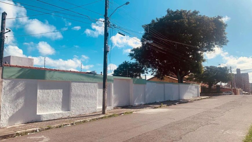 Casa para Venda em Natal, Lagoa Nova, 3 dormitórios, 1 suíte, 3 banheiros, 3 vagas