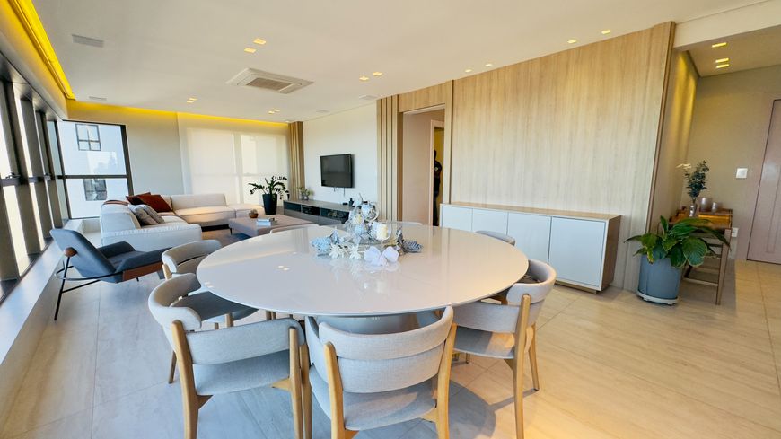 APARTAMENTO MOBILIADO NO RESIDENCIAL PAVAROTTI - AREIA PRETA - 236M².