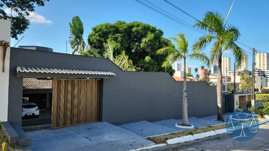 CASA DE ALTO PADRÃO EM CAPIM MACIO