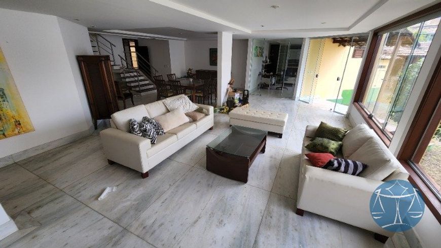 CASA DE ALTO PADRÃO EM CAPIM MACIO