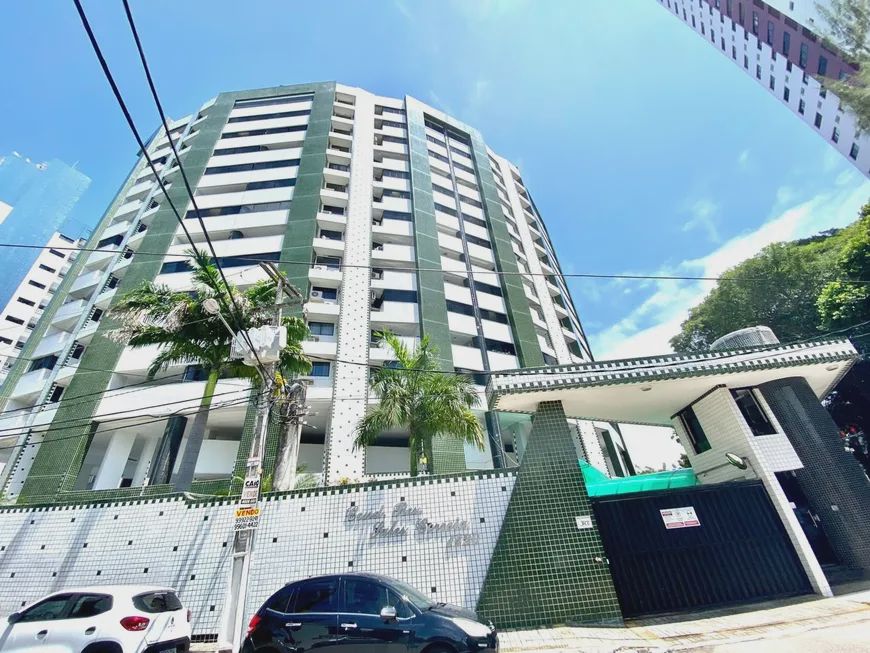 Apartamento com 4/4 - 220m² - Condomínio Sales Correia - Barro Vermelho - Natal RN