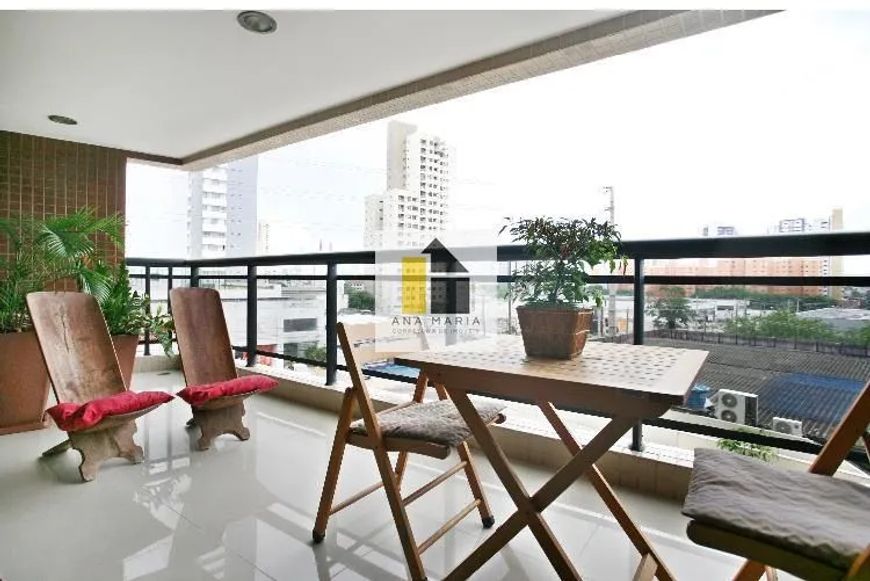Apartamento em Lagoa Nova