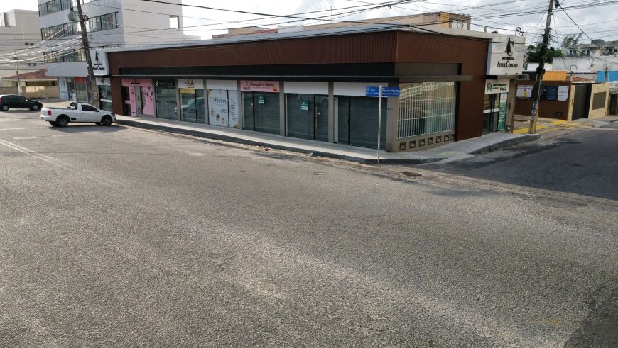 aluga se loja comercial Rua Auris Coelho próximo do hospital do coração - Natal - RN