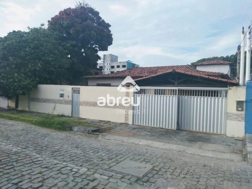 Bela casa em Nova Descoberta.