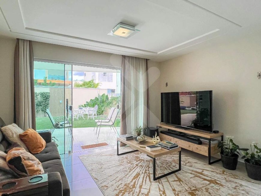 Casa à venda em Neópolis (Natal/RN) | Porto Boulevard | 3 suítes - 360 m²