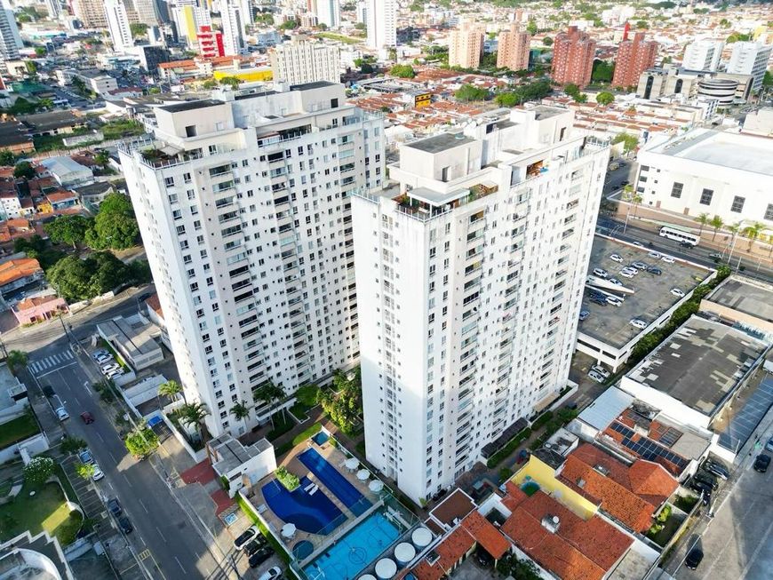 Apartamento com 119 m2 - 3 suítes - Semi mobiliado - Quartier Lagoa Nova - 2 vagas - Financiavel