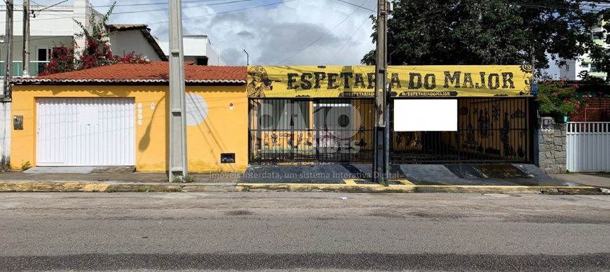 Casa comercial em Ponta Negra