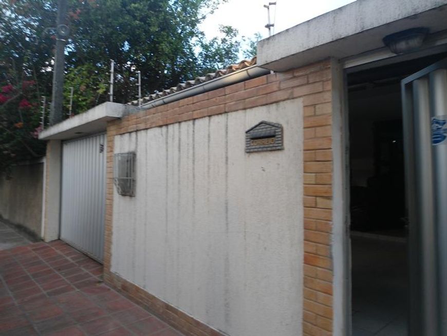 Casa com 4 dormitórios à venda, 290 m² por R$ 645.000,00 - Lagoa Nova - Natal/RN