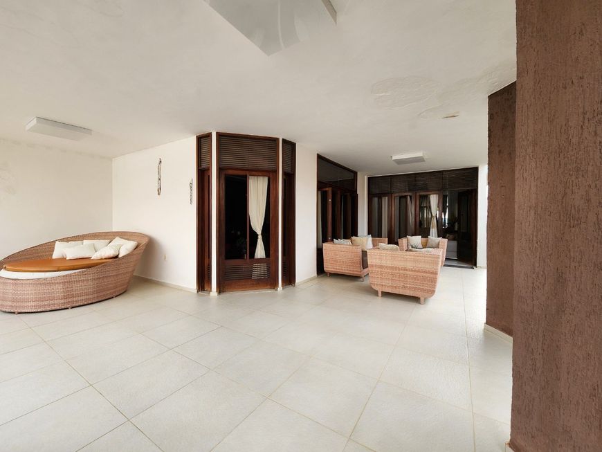 Venda de uma casa dúplex com 385 metros quadrados no bairro do Tirol - Natal/ RN